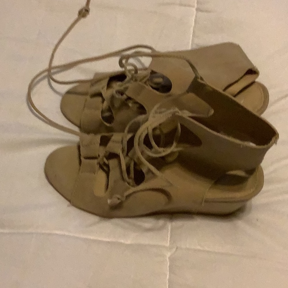 Cato Wedges